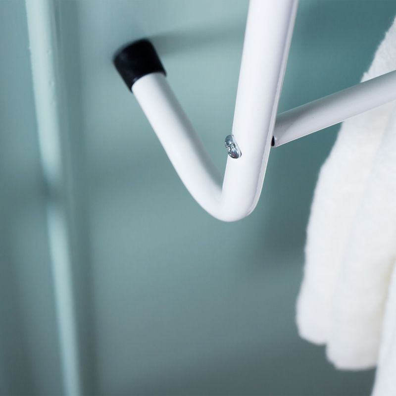 Simple Design Metal Four Layers Towel Rack