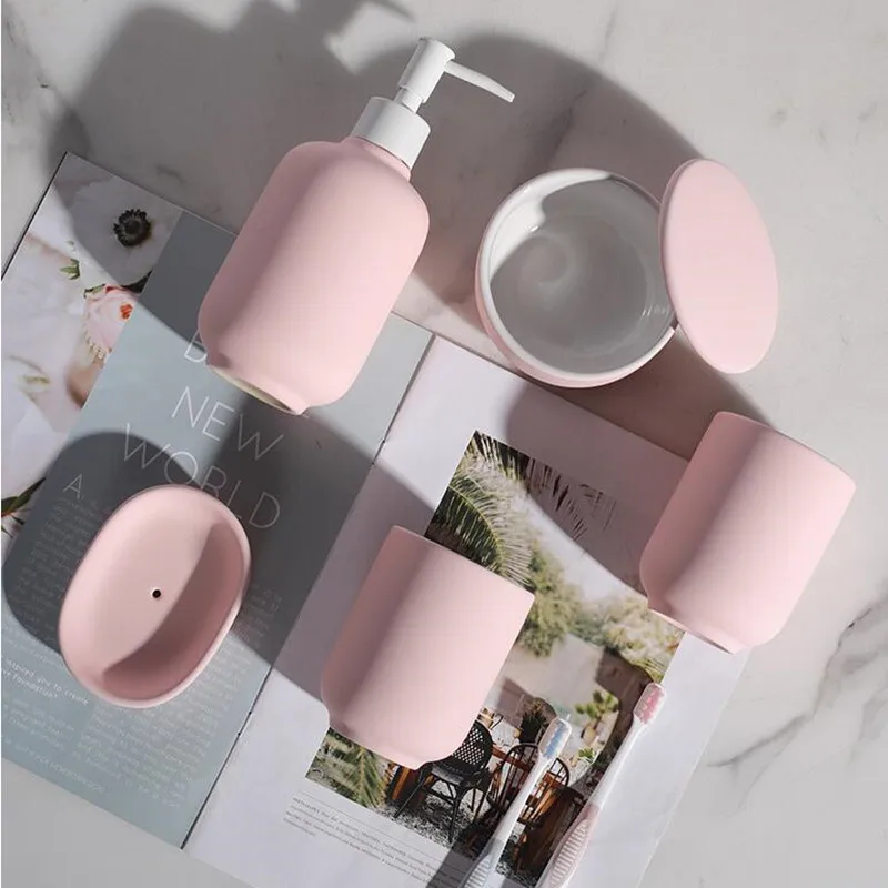 Matte Design Bathroom Accessories Set