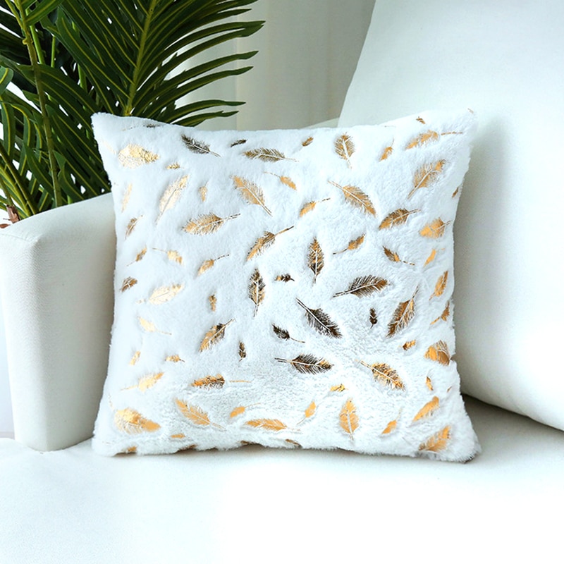 Leaves Patterned Plush Cushion Cover