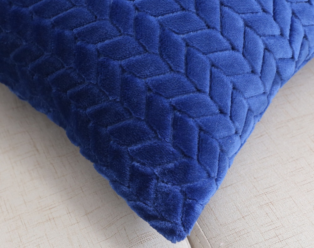 Knitted Texture Plush Cushion Cover