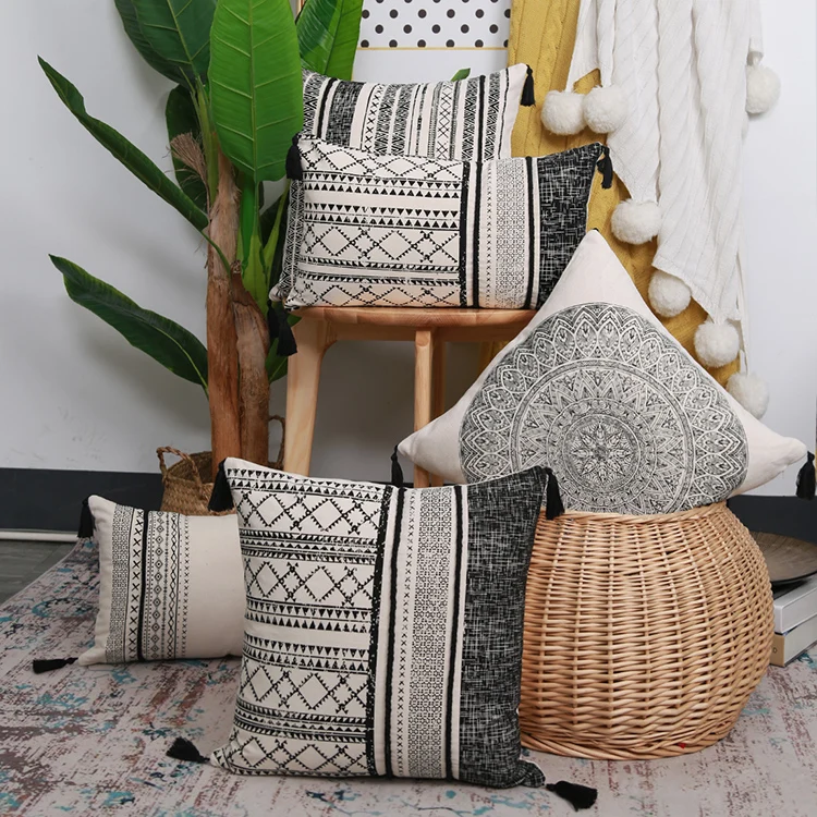 Black Geometric Patterned Cushion Cover