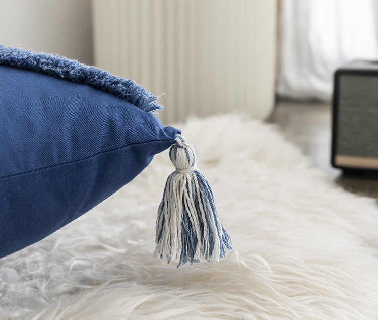 Cotton Cushion Cover Decorated with Tassels