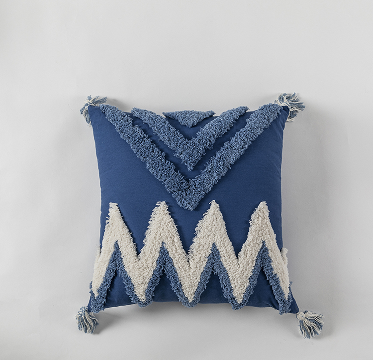 Cotton Cushion Cover Decorated with Tassels