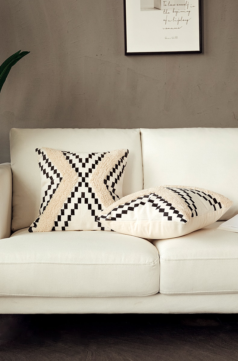 Geometric Patterned Cushion Cover