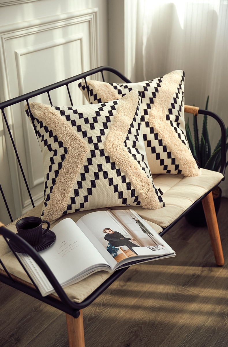 Geometric Patterned Cushion Cover