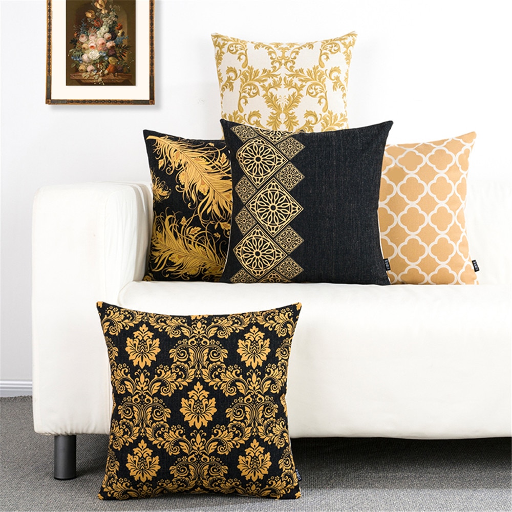 Retro Geometric Patterned Cushion Cover