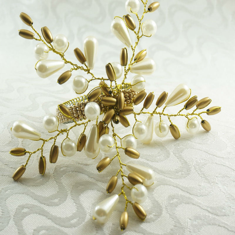 Set of 12 Pearl Flower Napkin Rings