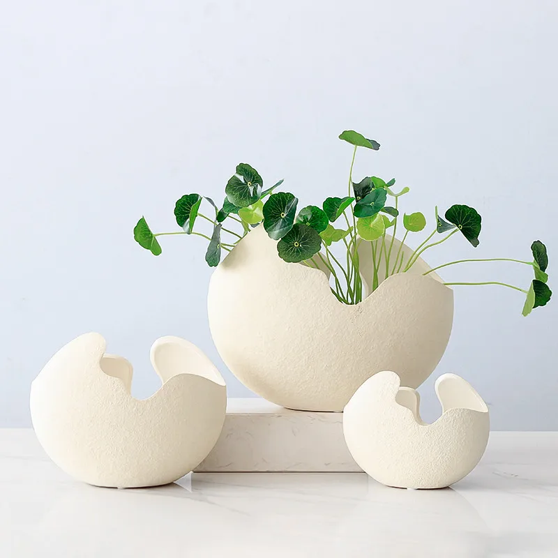 White Egg Shell Style Ceramic Vase