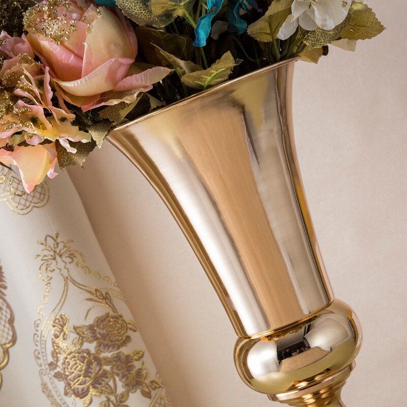 Gold Metal Flower Vase in Different Sizes