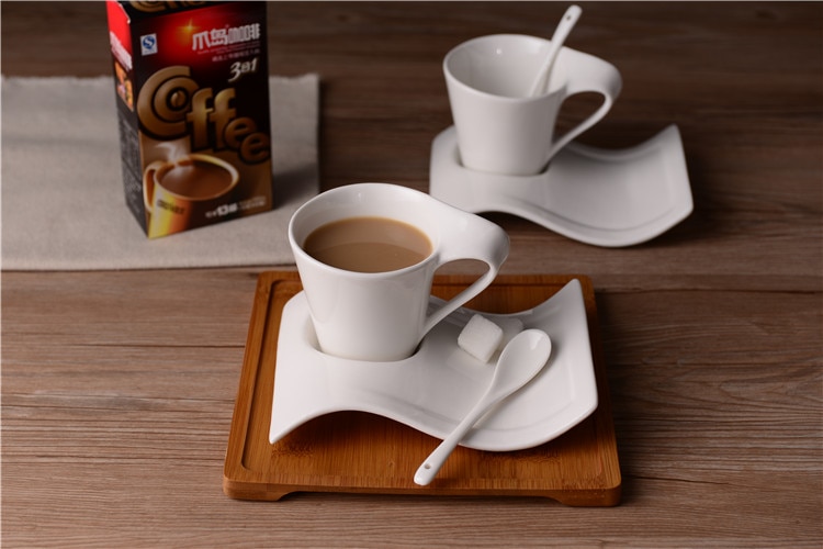 Creative Wavy Ceramic Coffee Cup with Tray