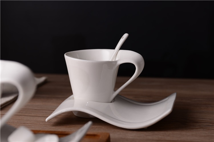 Creative Wavy Ceramic Coffee Cup with Tray