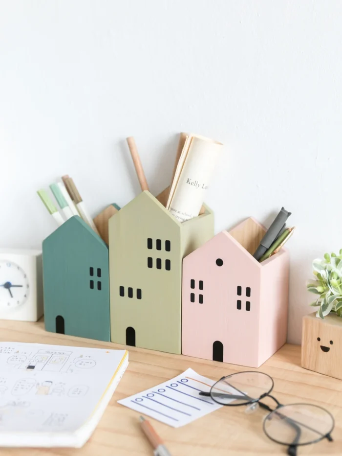 Cartoon House Wooden Pen Holder