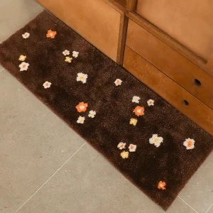 Long Tufting Floral Bedside Mat