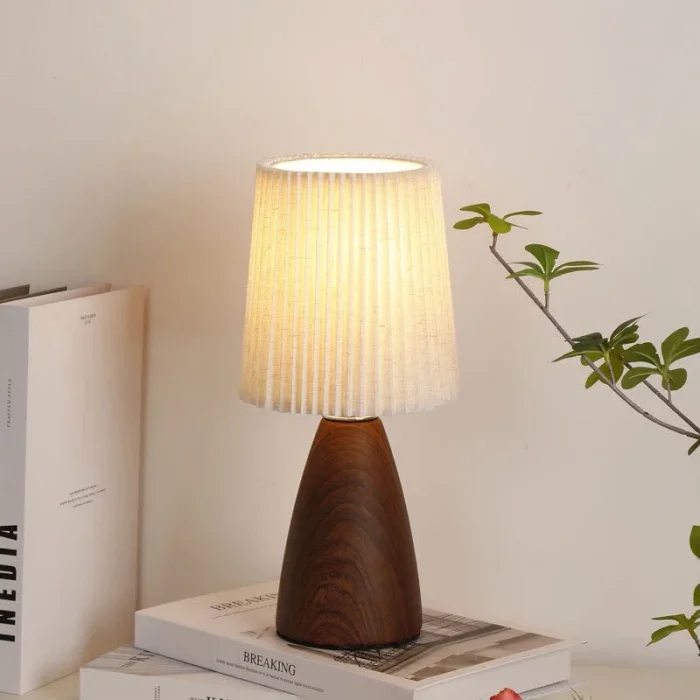 Retro Pleated LED Table Lamp